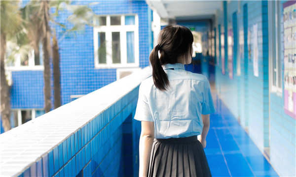 马龙如何找到一个可以帮助我生孩子的女人？